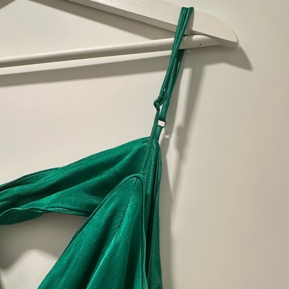 Bardot Karlotta Holiday Slip Dress Emerald Green - Picture 8 of 10